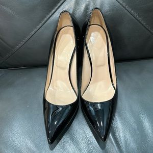 Beautiful-Bruno-Magli-high-heeled-pumps color black